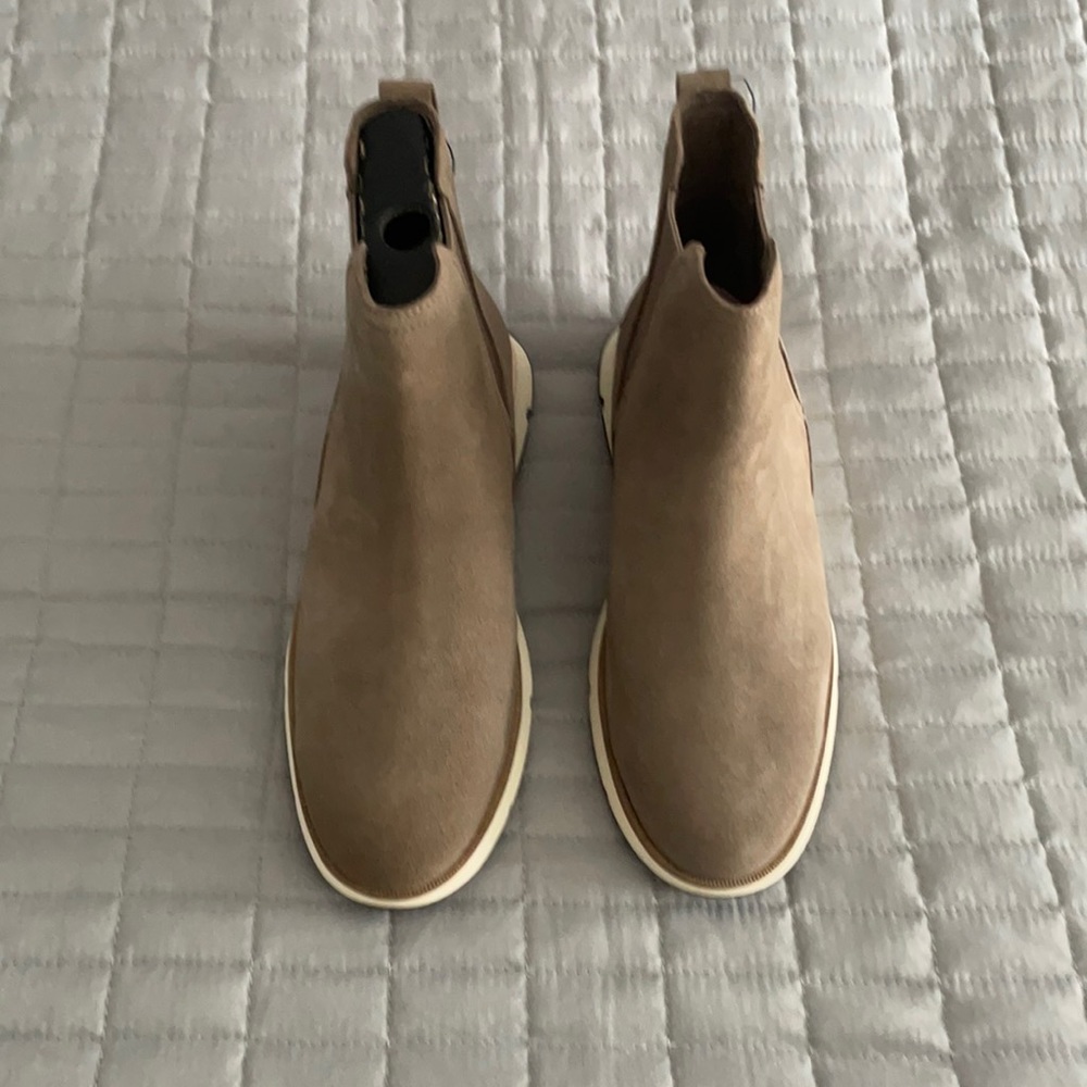 Brand new Cole Haan women’s boots. Size 8